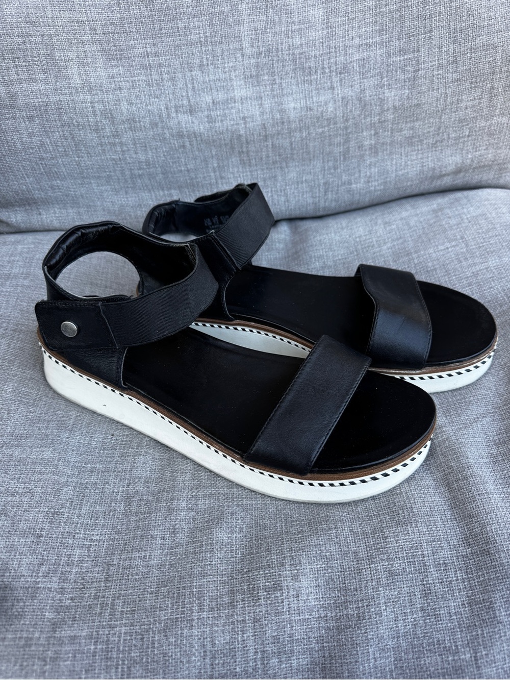 Franco Sarto Elmo Black Leather Ankle Strap Platform Sandals - Women's 9.5M